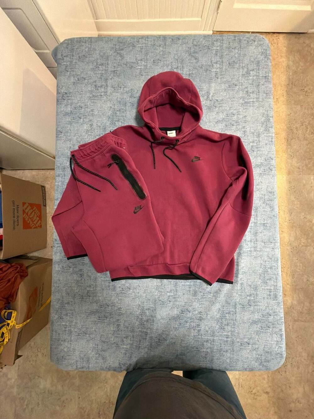 Nike Tech Fleece Tracksuit Set Size M Berry Burgundy
